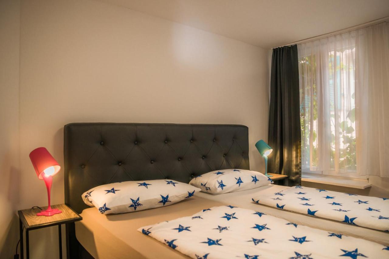 Altstadt Apartment Alisa Dusseldorf Bagian luar foto